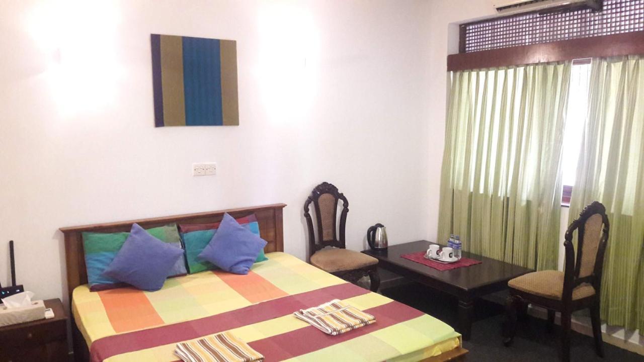 Guest house Cool Colombo7 *